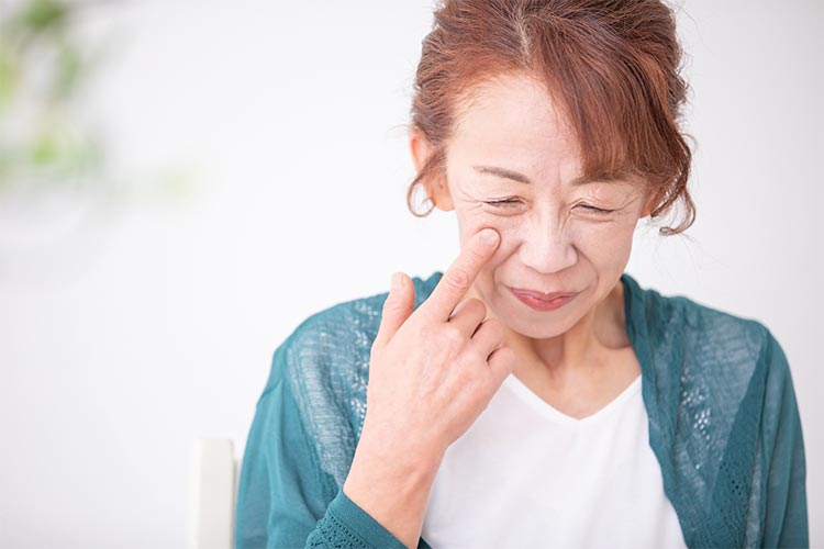 眼瞼下垂とは